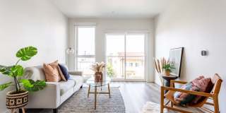 970 Fedora St Gallery 1