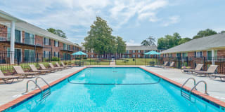 University Oaks Gallery 14