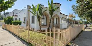 496 E 52nd Gallery 1