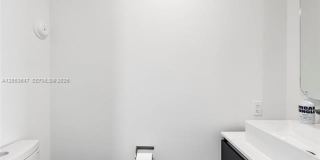 227 NE 2nd St cu-2706, Miami, FL 33132 Gallery 5