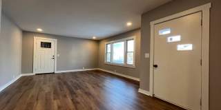 Remodeled Single Level 3 Bed, 2 Bath Home w/ 1 Car Garage Gallery 4