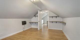 115 N Hager Avenue Gallery 19
