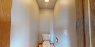 Beautiful Home - Available Augst 2026 Gallery 19