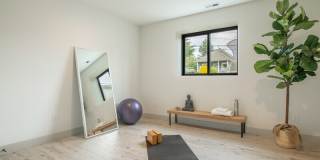421 N 63rd Gallery 18