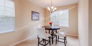 4 Bedroom Home Corner Lot ~ 1 bedroom on 1st evel ~ 3 Full Bathrooms Gallery 5