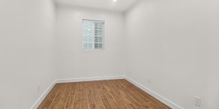 720 1/2 Queenstown Court - 3 Gallery 10