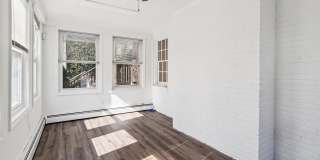 212 FREDERICK Avenue S Gallery 34