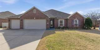 701 E Boston Street Gallery 1