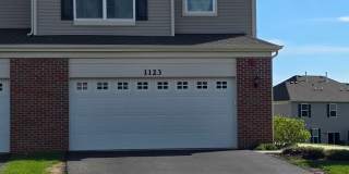 Townhouse for Rent – 1123 Hawk Hollow Dr, Yorkville, IL 60560 Gallery 1