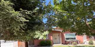 Stylish 3-Bedroom Home with 2.5 Baths and a 2-Car Garage in a Prime Reedley Location! Gallery 1