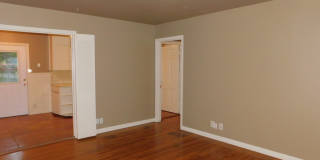 SUPER LOCATION / NO CARPET   --   ( FREE RENT ; w/ qualified app:   CALL FOR DETAILS )_ Gallery 6