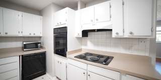 4/2 with additional office Gallery 10