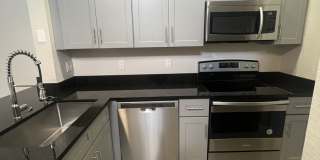 Modern 1-Bedroom Condo with Resort-Style Amenities in Gated Orlando Community Gallery 7