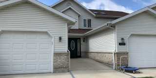 3035 Selkirk Dr Gallery 1