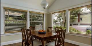 652 Woodlawn Ave Gallery 4