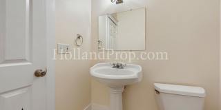 Spacious & Inviting Home in the Heart of Milwaukie! Spacious & Inviting Home in the Heart of Milwaukie! Gallery 19