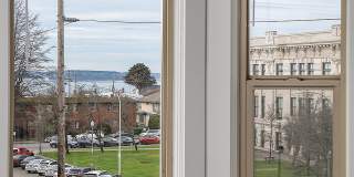 Elegant Renovation! HUGE 1 Bed 1 Bath Available Now! Gallery 78