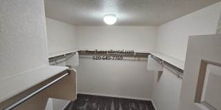3/2 & a Loft, AC off of River Road near Oracle Road Gallery 26