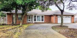 303 Shoreline Dr Gallery 4