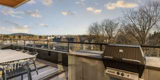 Sixteen G Apartments Gallery 13