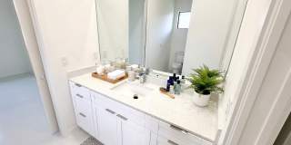 4210 Northwest 24th Terraceclientes@realtymiamigroup.com Gallery 20
