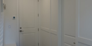 2183 East South Street Gallery 7