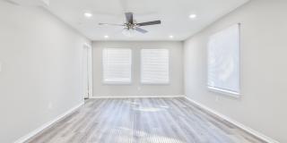 Westlake Apartments Gallery 25