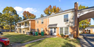 *MOVE IN READY* 3 Bed, 2 Bath Condo, Close to Uptown!!! Gallery 33