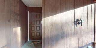 704 Dover Street Gallery 1