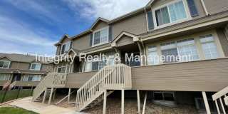 2 Bed/2.5 Bath Townhome, 1924 sq ft, 5555 E Briarwood Ave #1402 Gallery 1