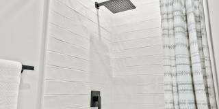 555 Boulevard Gallery 33