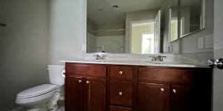 Inspirada 4-Bedroom 3-Bathroom Home! Gallery 20
