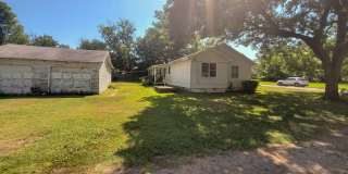 2 bedroom 1 bath duplex in Shawnee Gallery 3