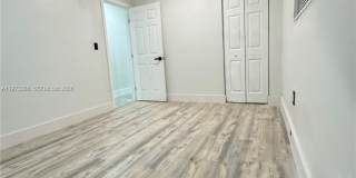 1270 NE 207th Ter Gallery 11