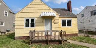 Charming 3-Bedroom Home Near North Toledo Gallery 1