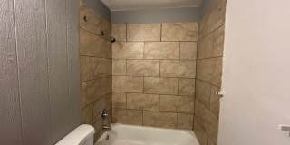 Charming 3 bed 1 bath house! Gallery 9