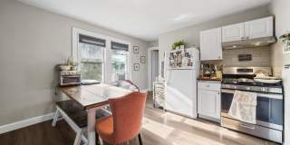 383 Davis Street Gallery 4