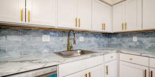 View High Lake Apartments Gallery 2