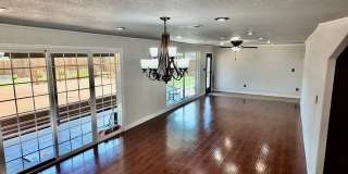 1706 Emerald Gallery 20