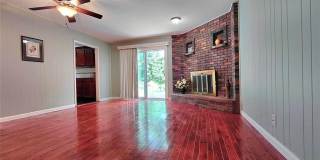 874 Hollyridge Drive Gallery 8