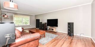 8504 Shadeway Place Gallery 5
