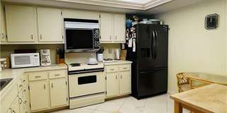 2900 NE 14th Street Causeway unit: 514 Gallery 8