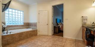 4810 N Bentwood Drive Gallery 20