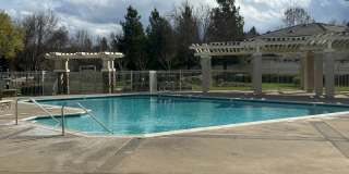 Pleasanton Ponderosa 5 bed+loft / 4 bath, 4 car garage, Small Dogs OK Gallery 51