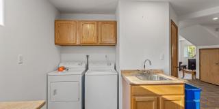 SEASONAL FURNISHED HOME Gallery 18