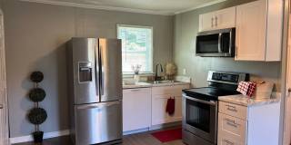 COMING SOON! SPACIOUS 2/1 HOUSE! Gallery 1