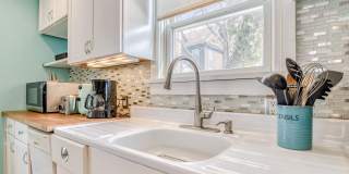 127 Lawrence Avenue Gallery 10