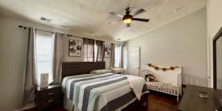 Beutifully updated 4 bed 2.5 bath home with large yard! Gallery 24