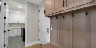 Custom 6 Bedroom Home in Great Location. Gallery 17
