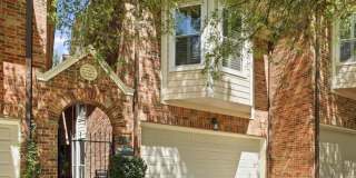 Beautiful Home in Highly Desirable Alamo Heights Gallery 1